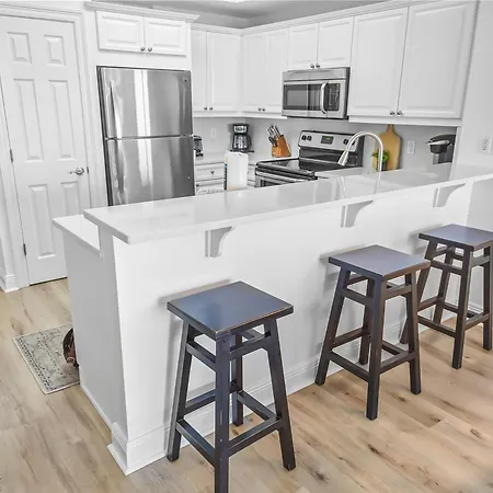 Smp 204 - 3 Bedroom Bchfront Condo-Free Beach Service!